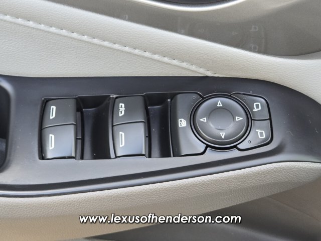 Used 2020 Chevrolet Traverse LT FWD image 22