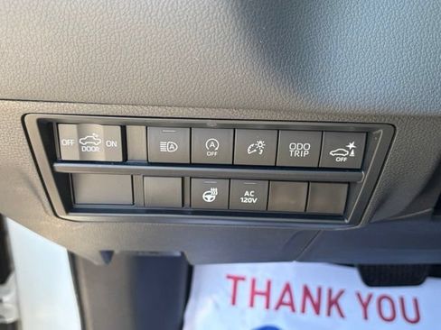 Used 2023 Toyota Tundra Limited AWD/4WD image 25