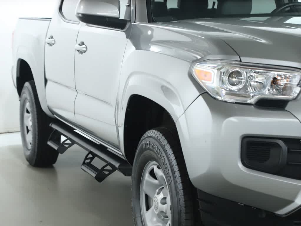 Certified 2023 Toyota Tacoma SR AWD/4WD image 8