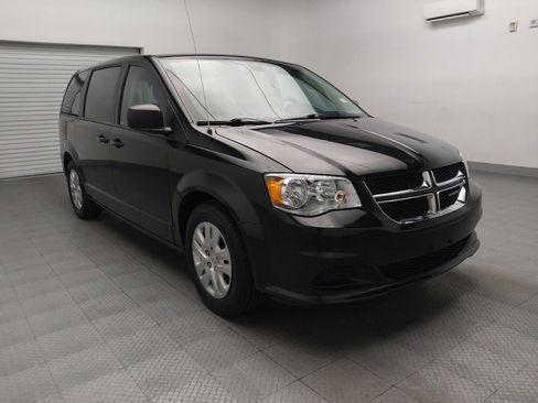 Used 2018 Dodge Grand Caravan SE image 13