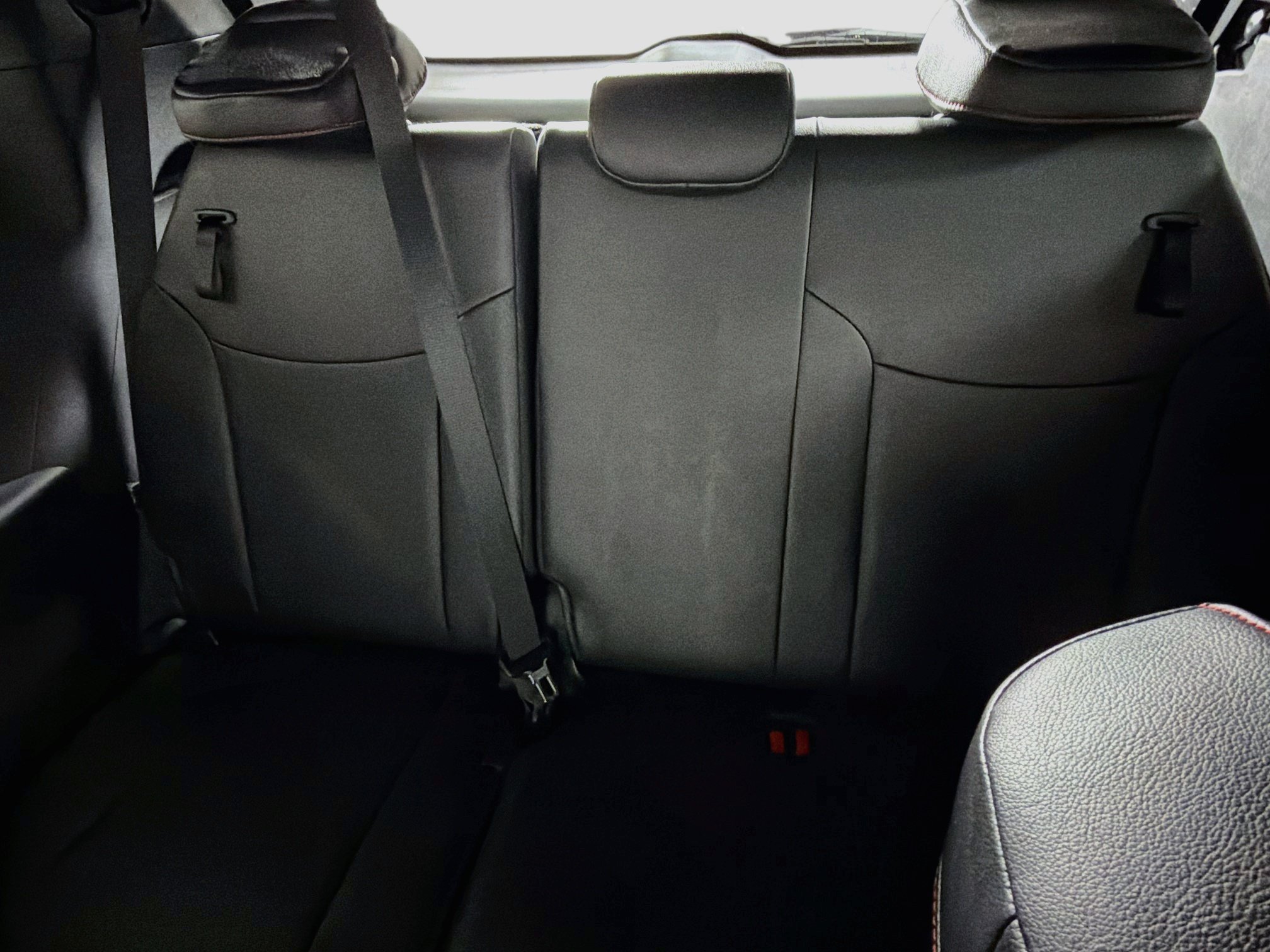 Used 2025 Toyota Sienna XSE FWD image 28