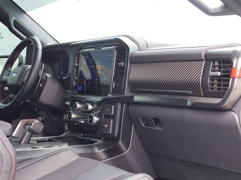 Used 2025 Ford F150 Raptor image 39
