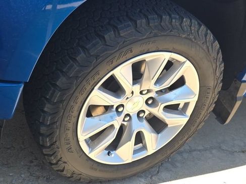 Used 2022 Chevrolet Silverado 1500 Custom RWD image 9