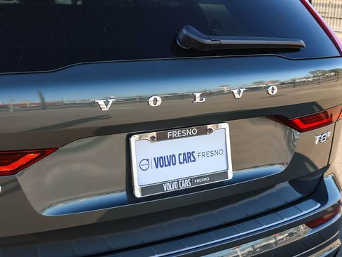New 2026 Volvo XC60 T8 Plus w/ Climate Package AWD/4WD image 12