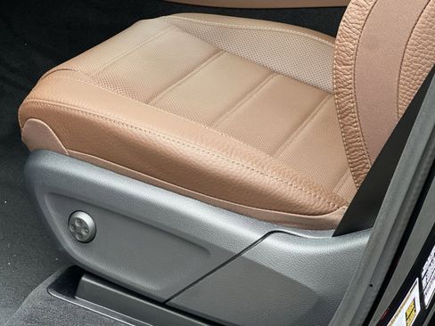 New 2026 Mercedes-Benz GLE 350 4MATIC image 19