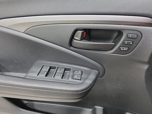 Used 2024 Honda Passport EX-L image 28