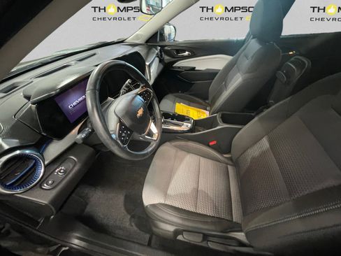 Used 2024 Chevrolet Trax LT w/ Driver Confidence Package image 9