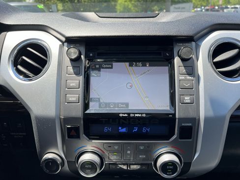 Used 2017 Toyota Tundra Limited w/ Limited Premium Package AWD/4WD image 20