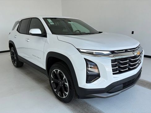 New 2027 Chevrolet Equinox LT w/ Convenience Package II FWD image 13