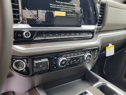 New 2026 GMC Sierra 1500 SLT w/ SLT Premium Plus Package image 17