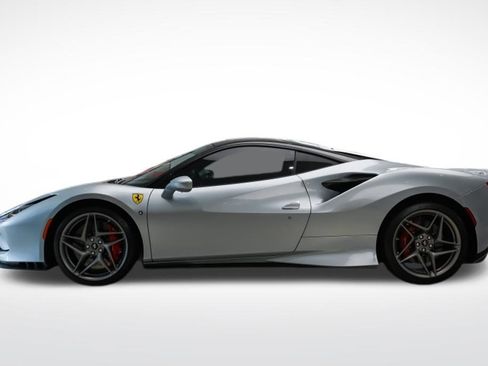 Used 2021 Ferrari F8 Tributo RWD image 2