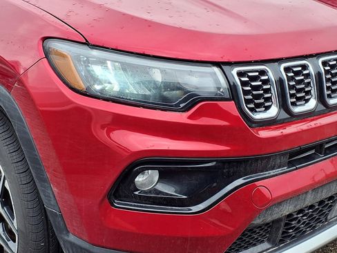 Used 2026 Jeep Compass Limited image 26