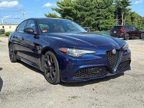 Used 2020 Alfa Romeo Giulia AWD w/ Quick Order Package 22J Sport image 1
