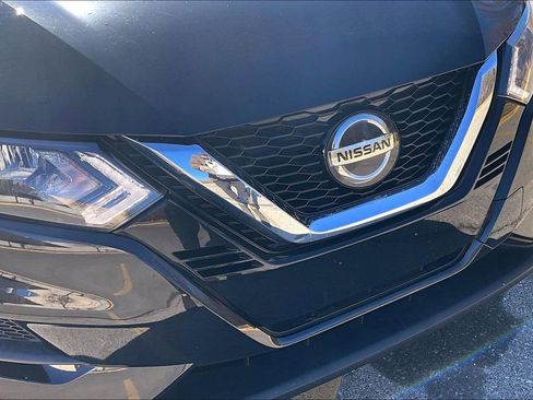 Used 2022 Nissan Rogue Sport S image 28