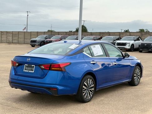 Certified 2025 Nissan Altima 2.5 SV FWD image 8