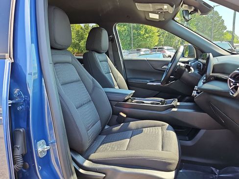 Certified 2025 Chevrolet Equinox LT FWD image 33