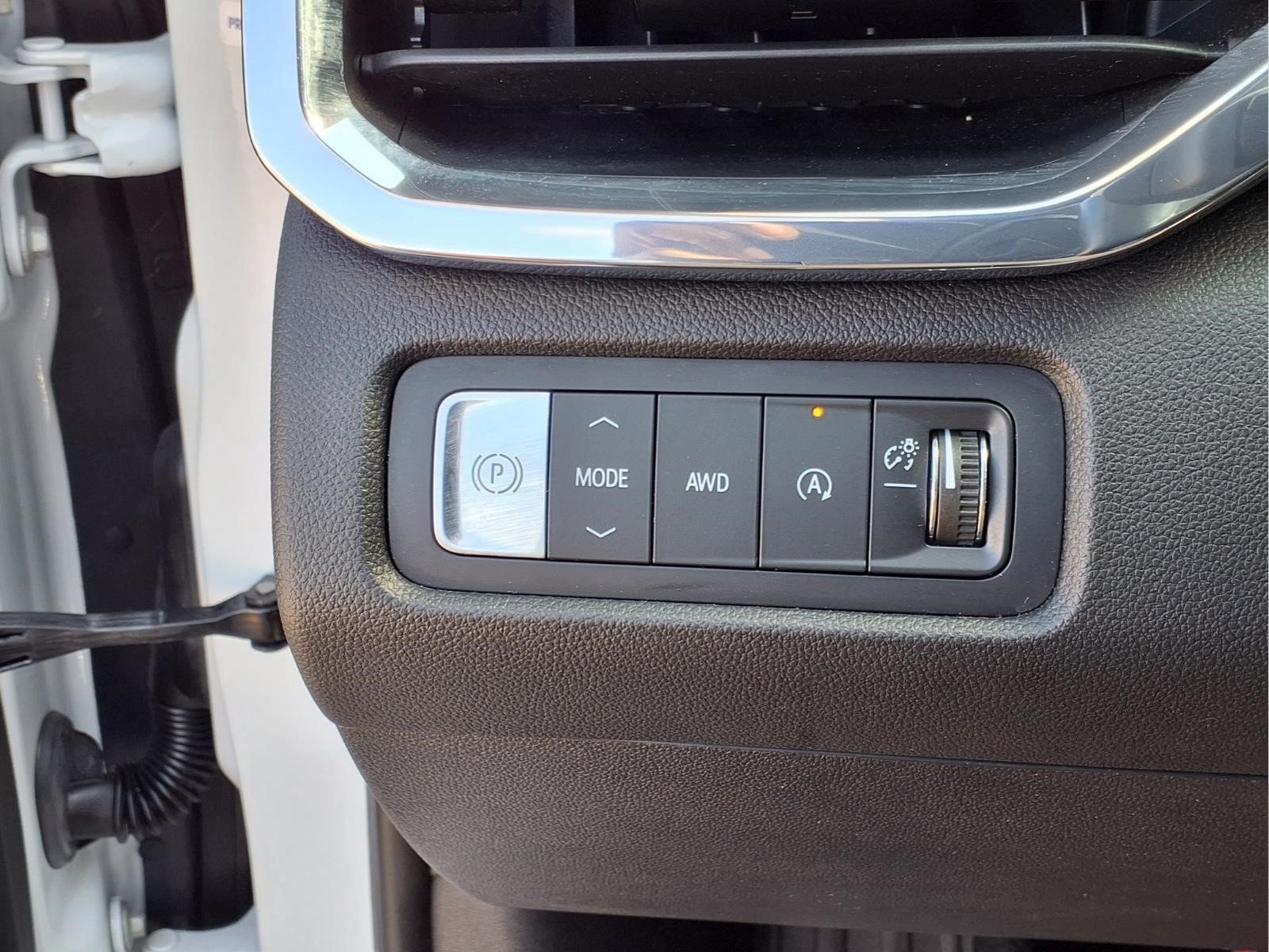 Used 2025 GMC Acadia Elevation AWD/4WD image 19