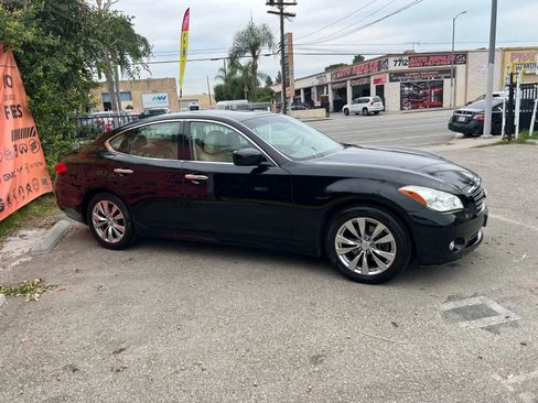 Used 2012 INFINITI M37 w/ Premium Pkg image 4