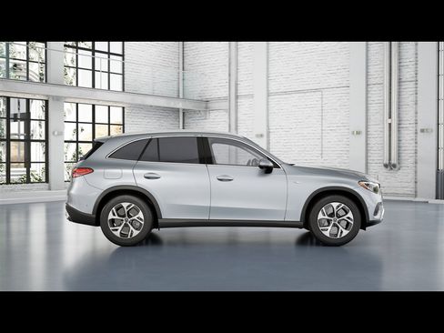 Certified 2026 Mercedes-Benz GLC 350e 4MATIC image 11