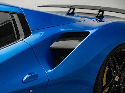 Used 2017 Ferrari 488 Spider RWD image 44