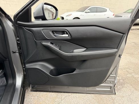 Used 2024 Nissan Rogue SV AWD/4WD image 10