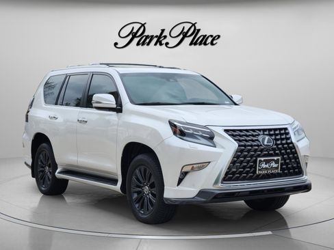 Certified 2023 Lexus GX 460 Luxury w/ Sport Design Package AWD/4WD image 4