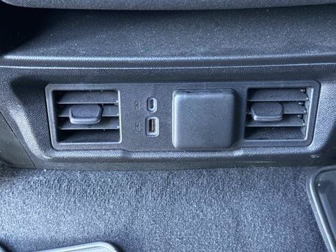 Used 2023 Chevrolet Silverado 1500 LT AWD/4WD image 26