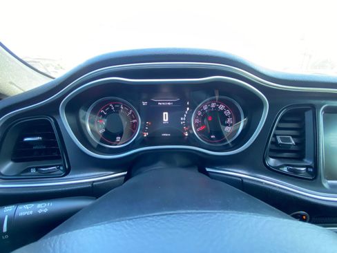 Used 2016 Dodge Challenger SXT Plus image 22