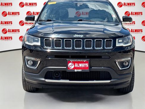 Used 2018 Jeep Compass Limited AWD/4WD image 2