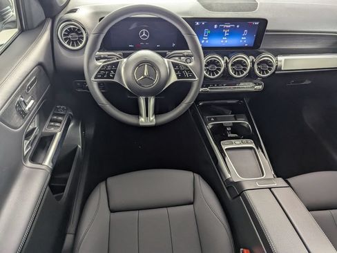 New 2026 Mercedes-Benz GLB 250 image 10