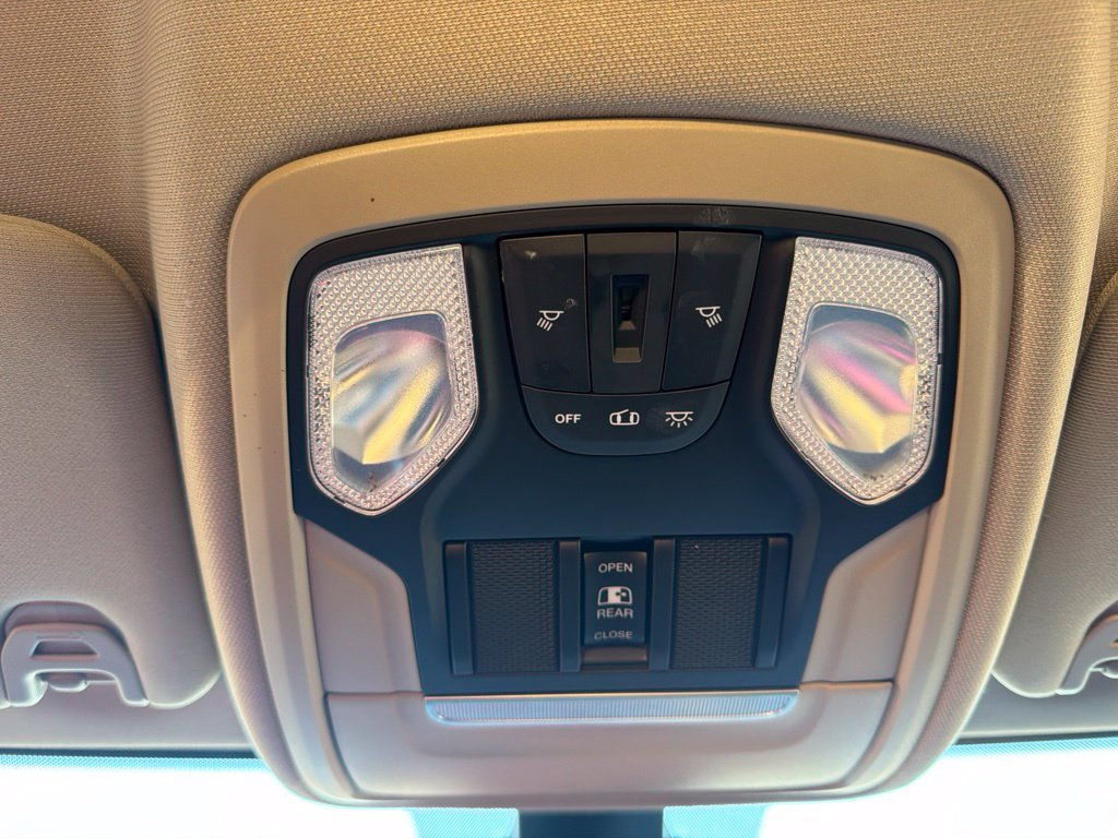 Used 2019 RAM 2500 Big Horn AWD/4WD image 32