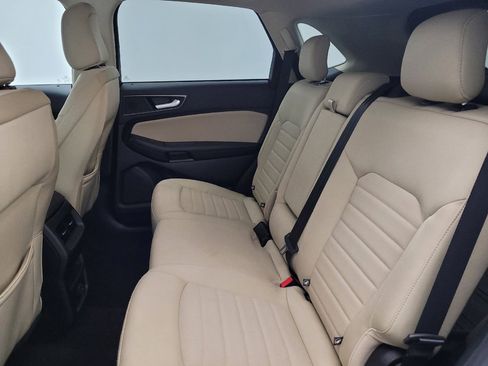 Used 2020 Ford Edge SE w/ Cargo Accessory Package AWD/4WD image 18