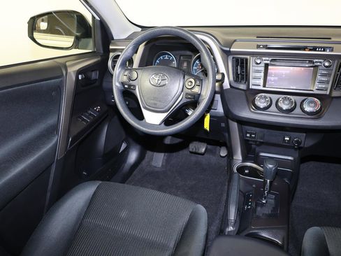 Used 2018 Toyota RAV4 LE w/ All Weather Liner Package image 9