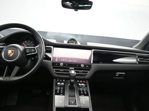 Used 2023 Porsche Macan AWD/4WD image 19