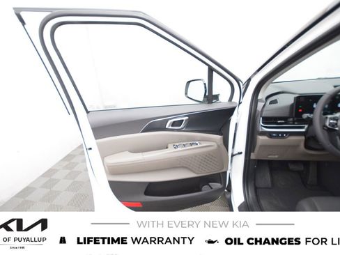 New 2026 Kia Carnival LXS image 9