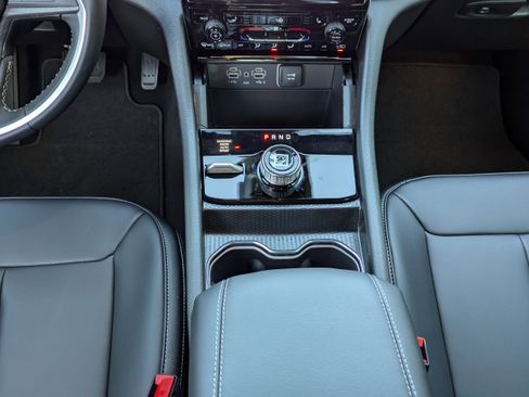 New 2025 Jeep Grand Cherokee L Limited w/ Black Appearance Package image 20