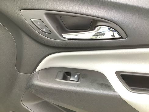Used 2024 Chevrolet Equinox LS w/ LS Convenience Package FWD image 15