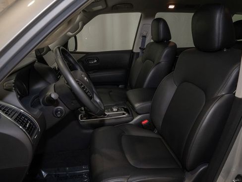 Used 2021 Nissan Armada SV w/ SV Appearance Package image 12