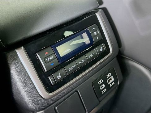 New 2026 Subaru Ascent Limited image 33