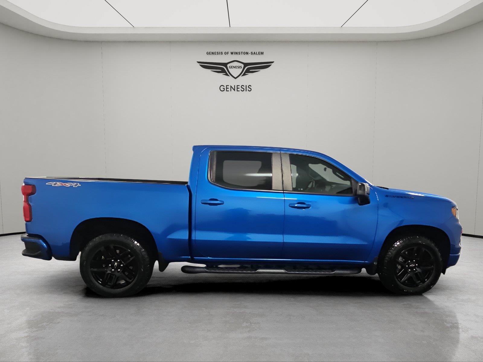 Used 2023 Chevrolet Silverado 1500 RST w/ Rally Edition AWD/4WD image 6