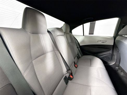 Certified 2025 Toyota Corolla SE image 40