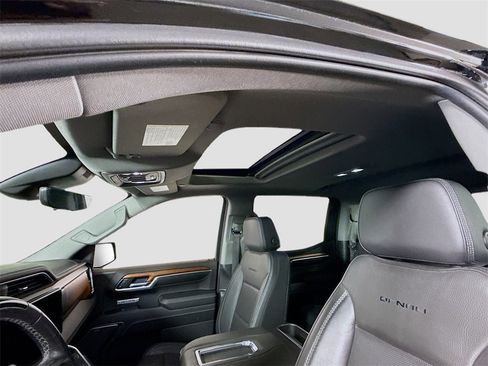 Certified 2022 GMC Sierra 1500 Denali w/ Technology Package image 18
