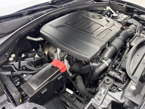 Used 2020 Jaguar F-PACE Checkered Flag image 78