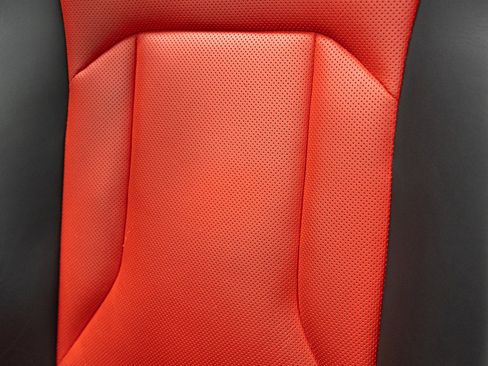 Used 2021 Lamborghini Urus image 32