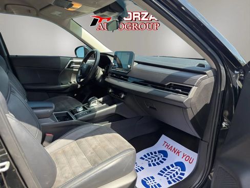 Used 2023 Mitsubishi Outlander SE FWD image 18