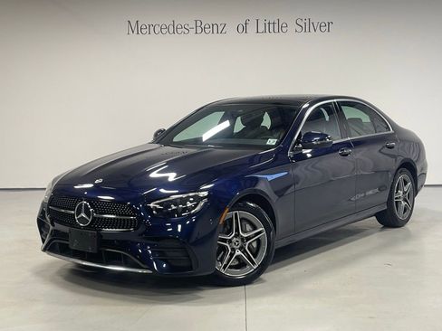 Used 2022 Mercedes-Benz E 350 4MATIC Sedan image 1