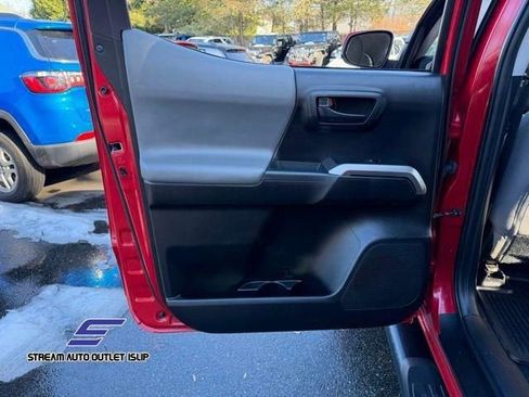 Used 2021 Toyota Tacoma SR5 image 27