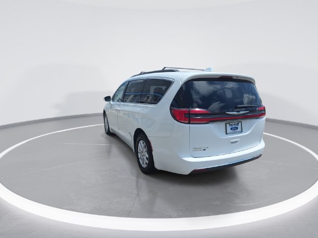 Used 2022 Chrysler Pacifica Touring-L FWD image 7