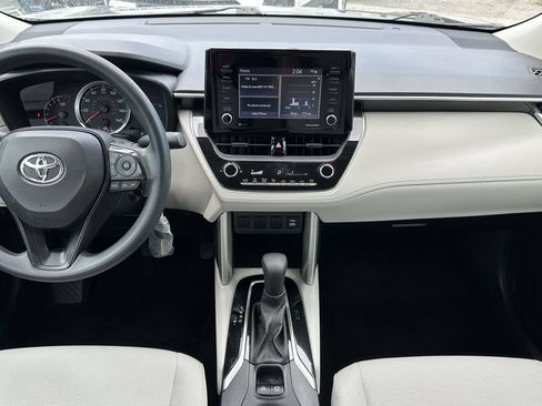 Used 2022 Toyota Corolla Cross L FWD image 16