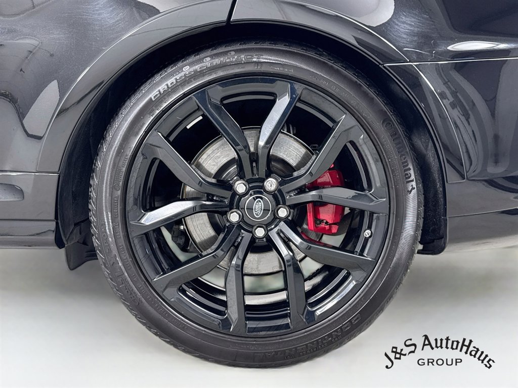 Used 2021 Land Rover Range Rover Sport SVR AWD/4WD image 40